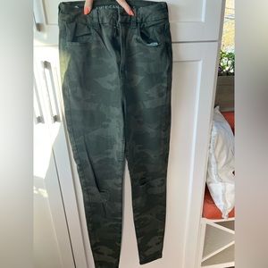 American Eagle extra high rise Camo Jeggings